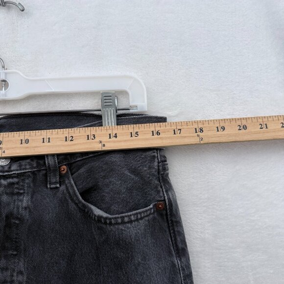 Levis 501 Jeans Mens 32x34 Black Original Fit Straight Leg Button Fly - Picture 5 of 14